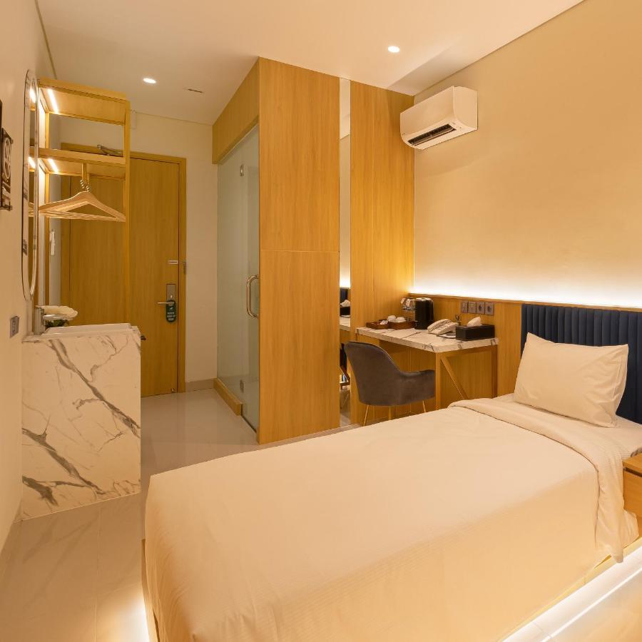 The Risman Hotel At Jakarta Airport Cbc Tangerang Esterno foto