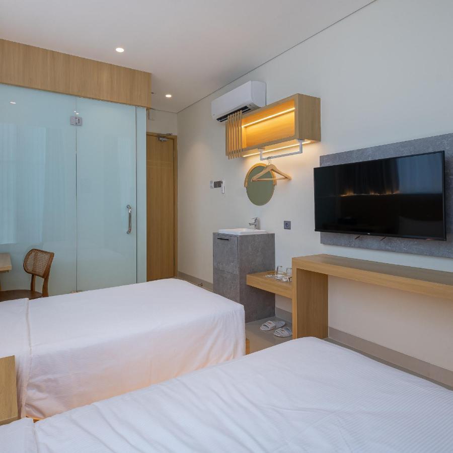 The Risman Hotel At Jakarta Airport Cbc Tangerang Esterno foto