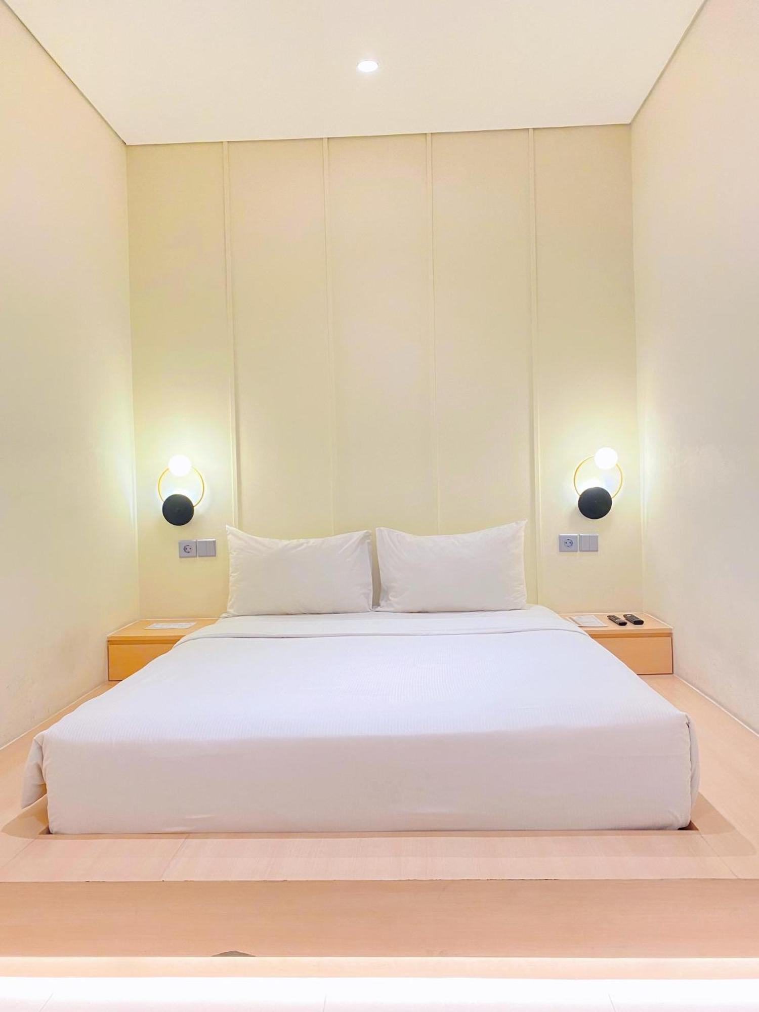 The Risman Hotel At Jakarta Airport Cbc Tangerang Esterno foto